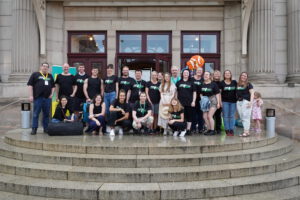 Gruppenbild vor dem Stadttheater Fürth